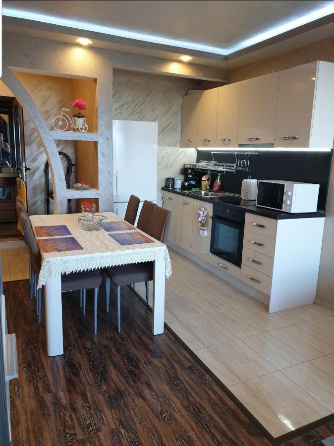 Sunshine Apartment Поморіє Екстер'єр фото