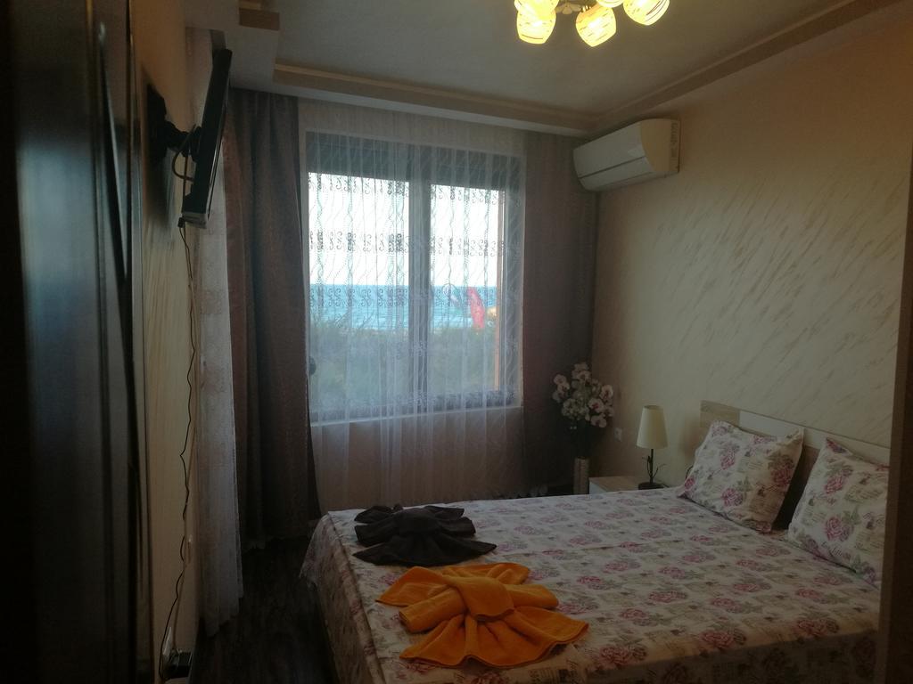 Sunshine Apartment Поморіє Екстер'єр фото
